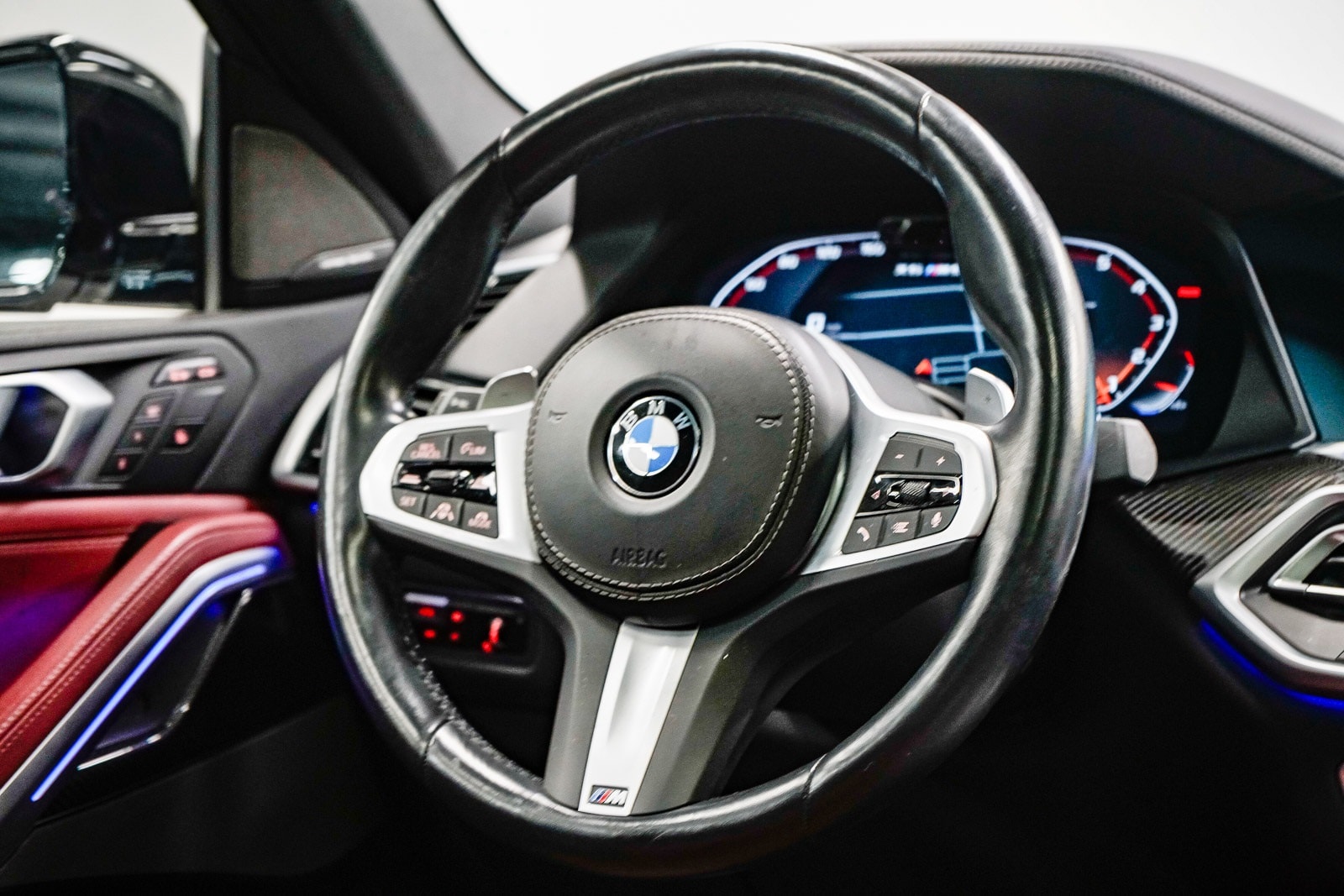 Thumbnail: 2022 BMW X6 - 15