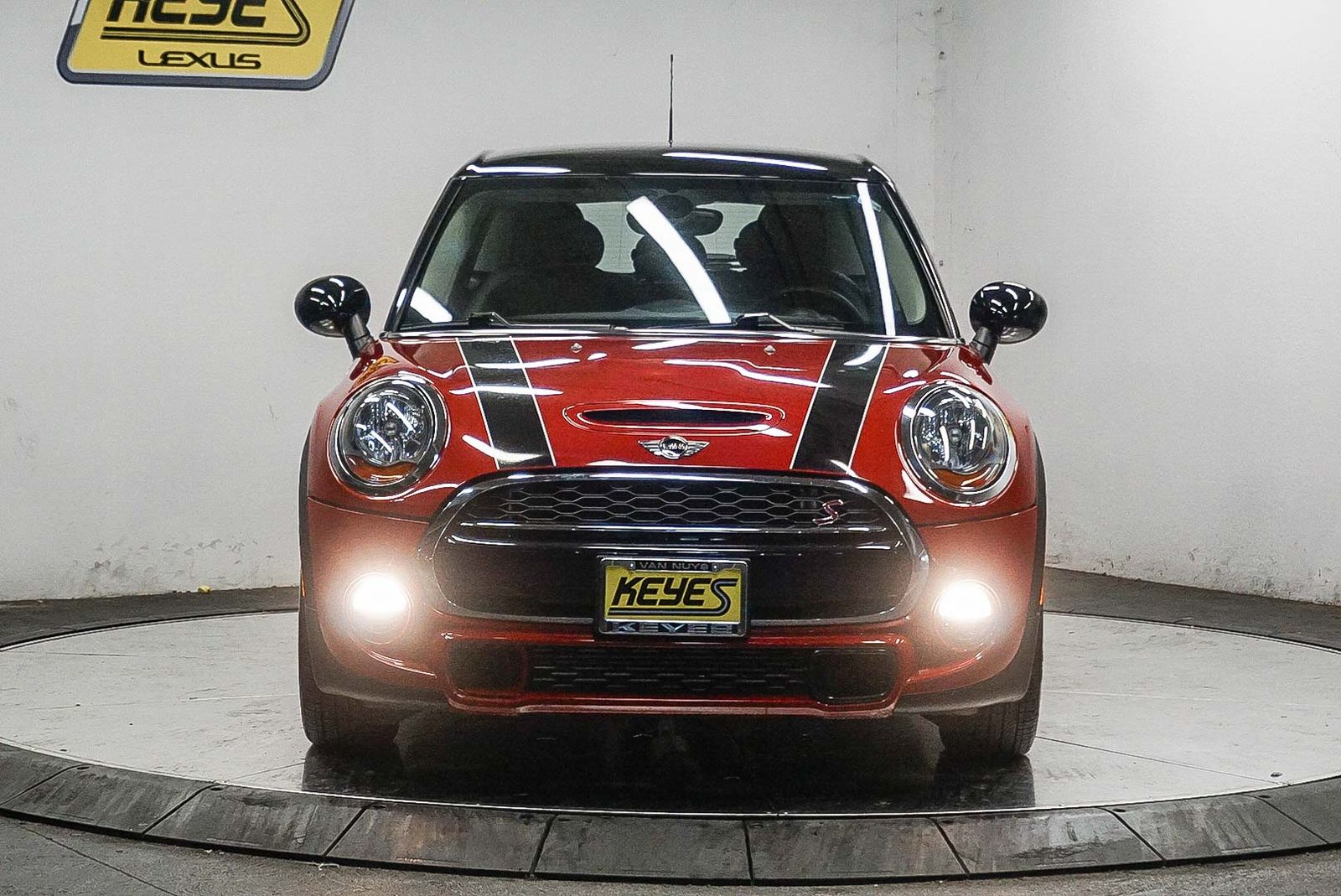 Thumbnail: 2016 MINI Cooper Hardtop - 6