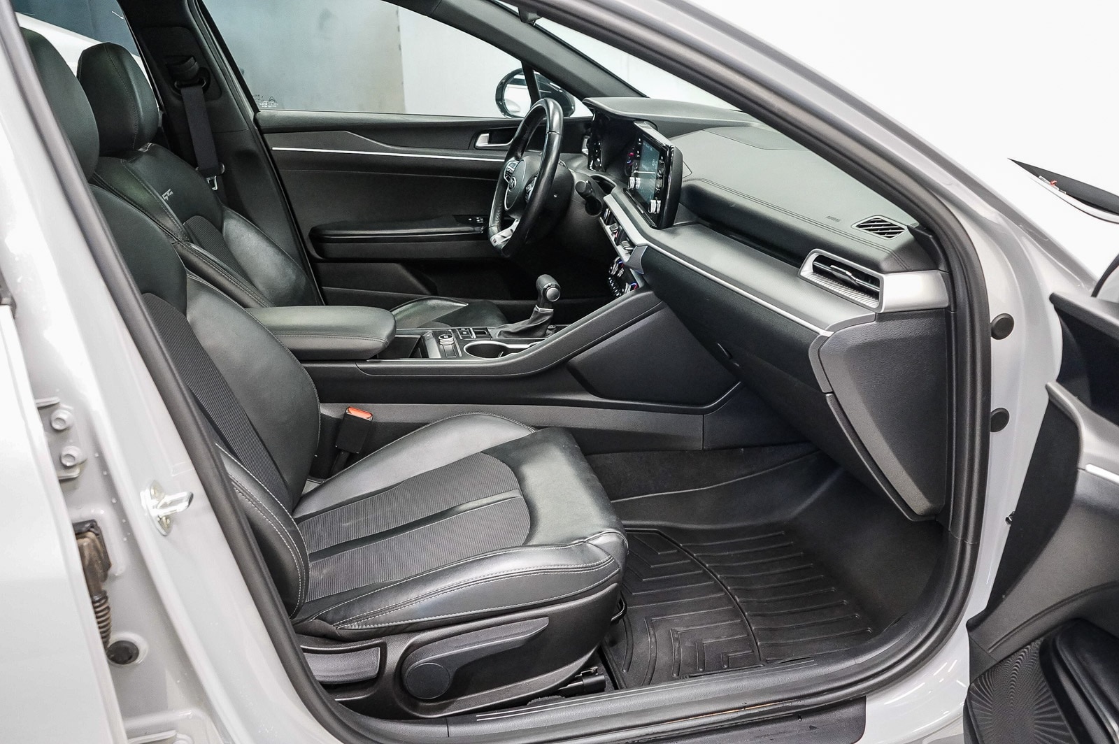 Thumbnail: 2021 Kia K5 - 17