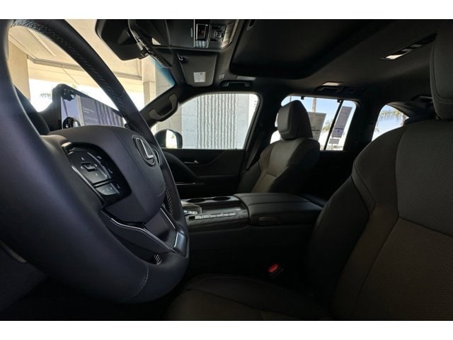 Thumbnail: 2025 Lexus LX - 6