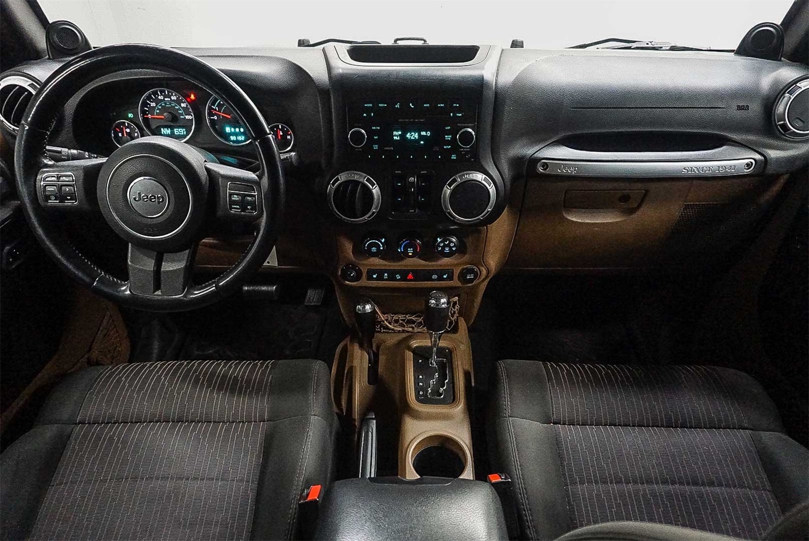 Thumbnail: 2012 Jeep Wrangler - 13