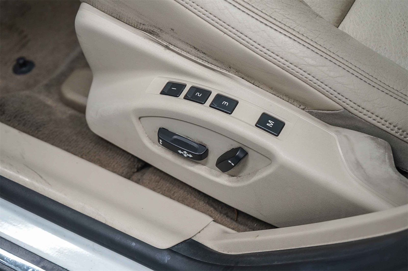 Thumbnail: 2014 Volvo S60 - 23