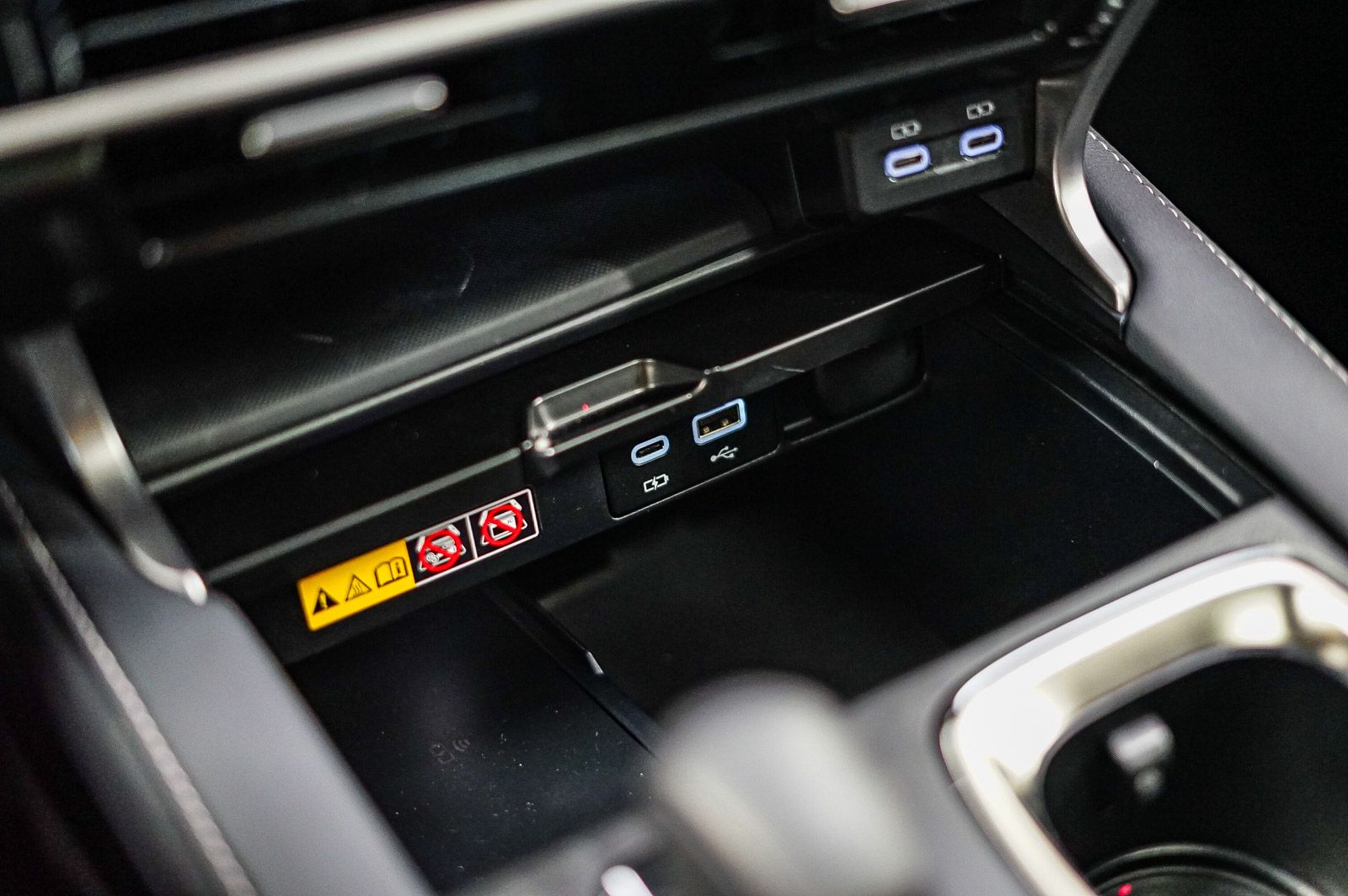 Thumbnail: 2024 Lexus RX - 27