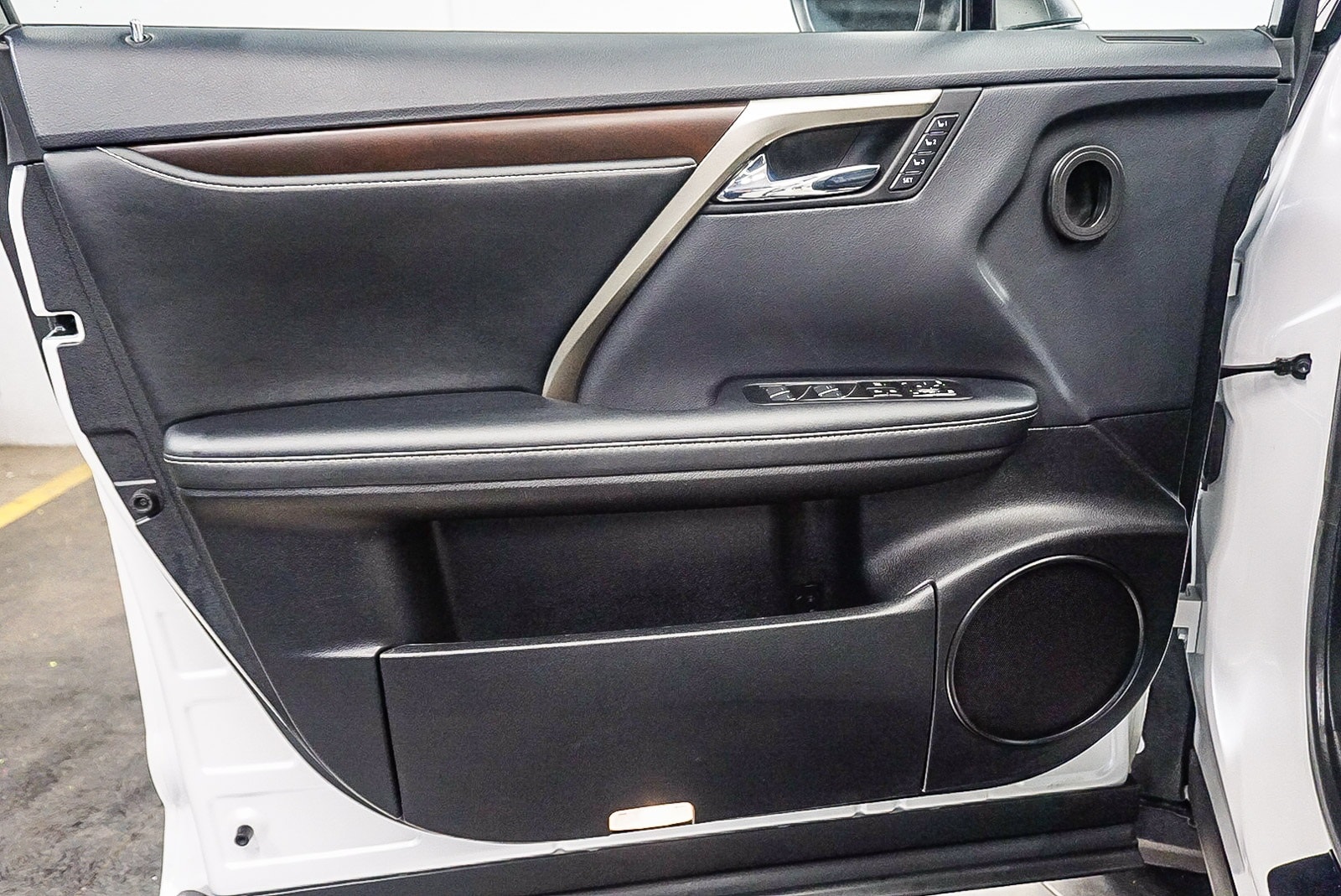 Thumbnail: 2022 Lexus RX - 22