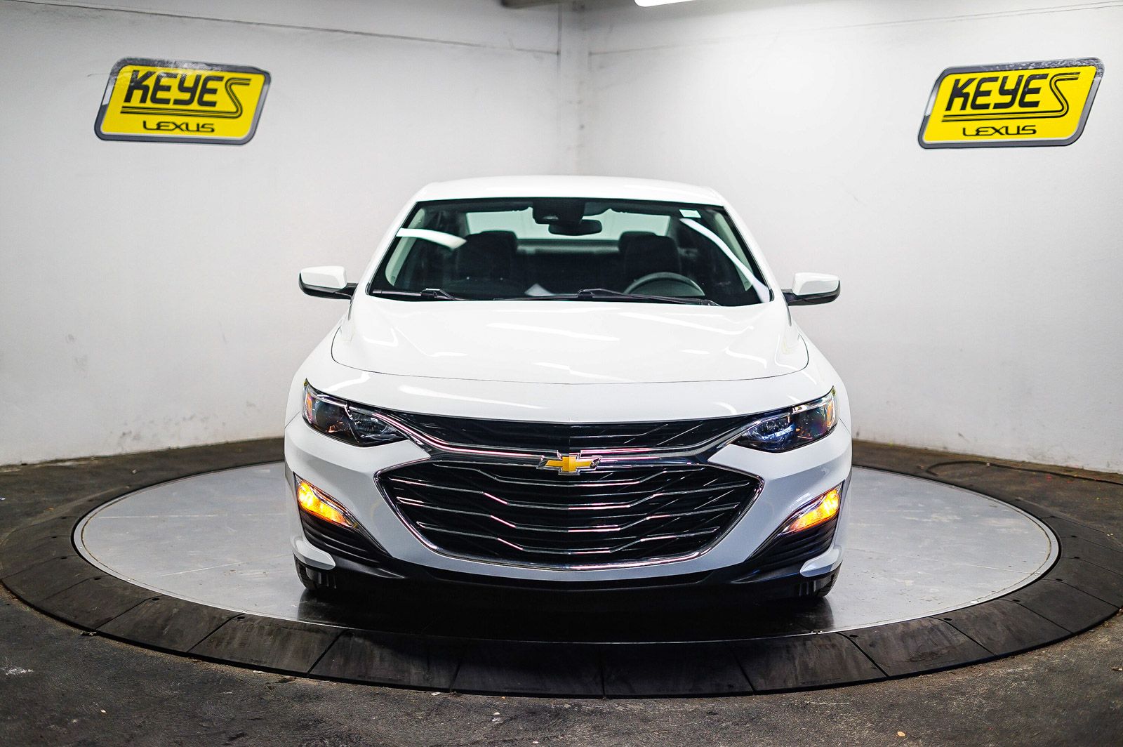 Thumbnail: 2022 Chevrolet Malibu - 6