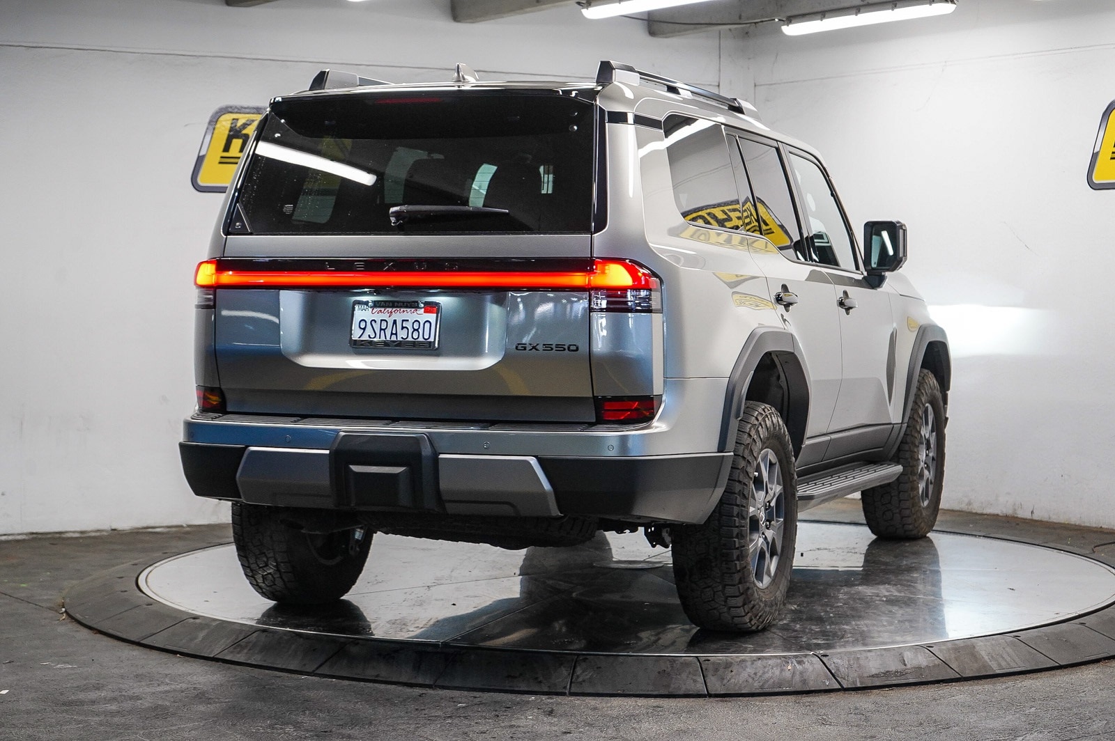 Thumbnail: 2025 Lexus GX - 4