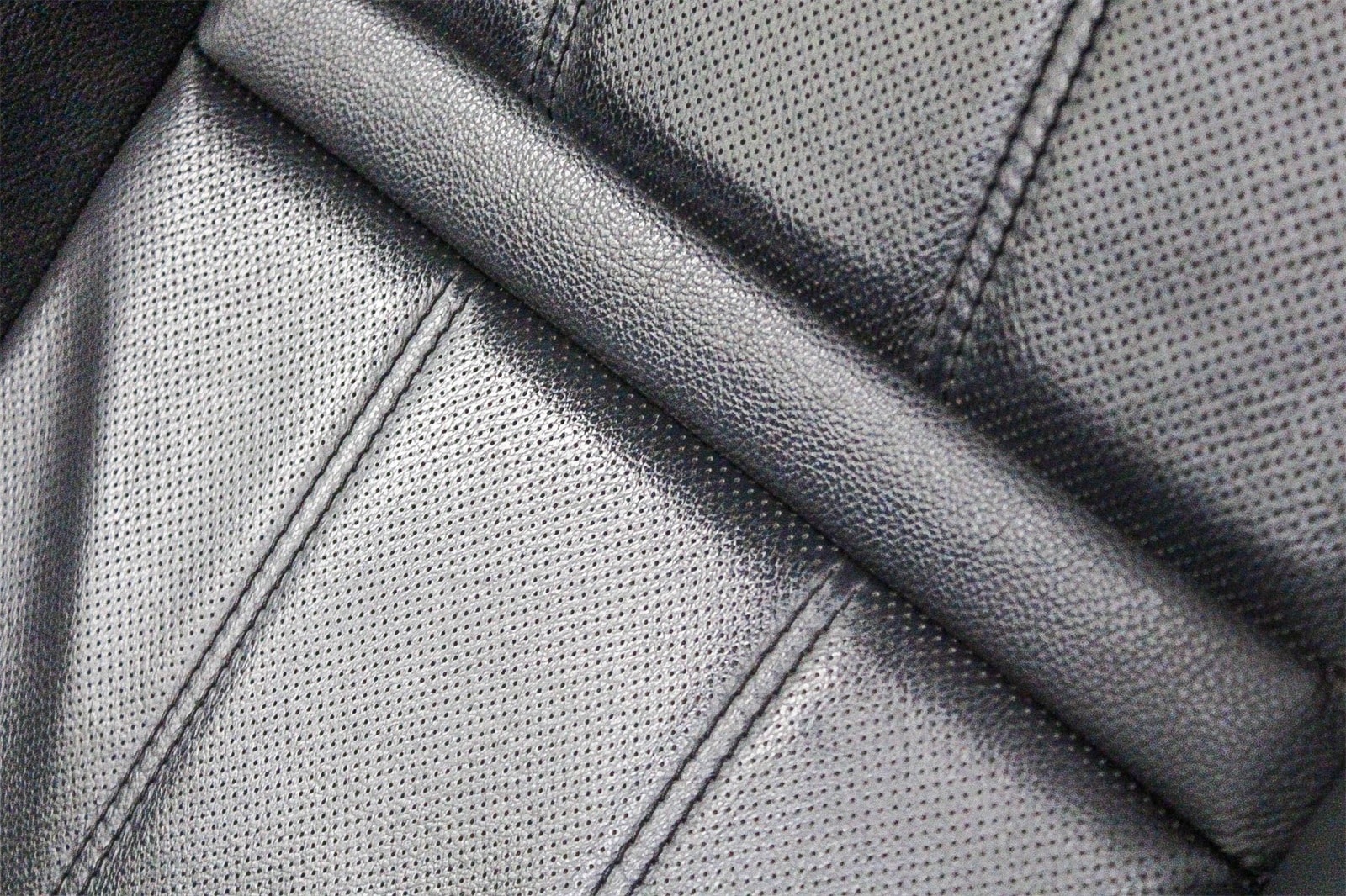 Thumbnail: 2020 Land Rover Range Rover Evoque - 26