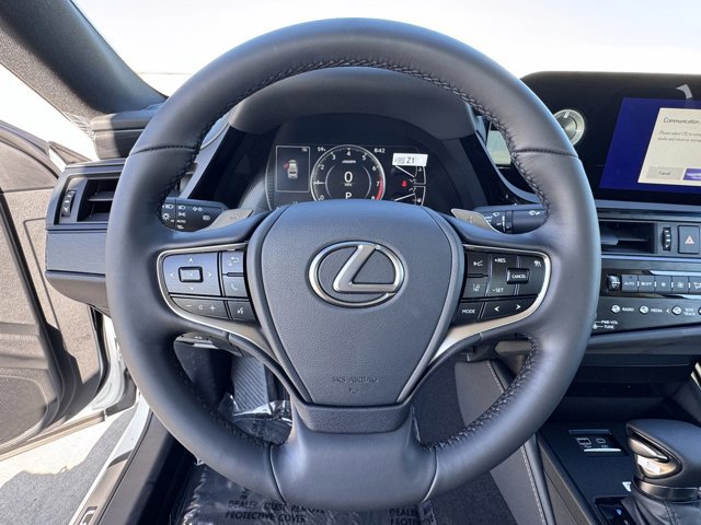 Thumbnail: 2025 Lexus ES - 20