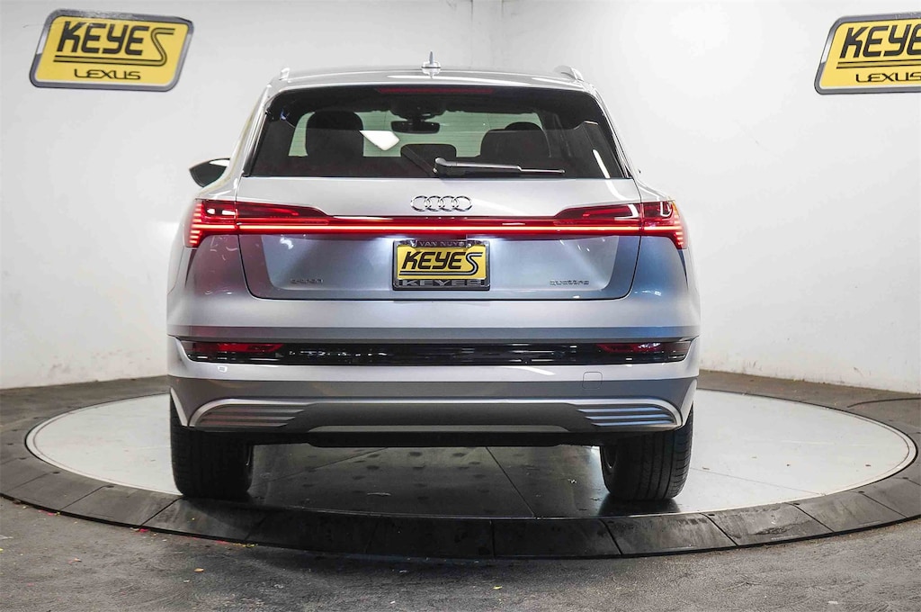 Used 2023 Audi e-tron Premium SUV
