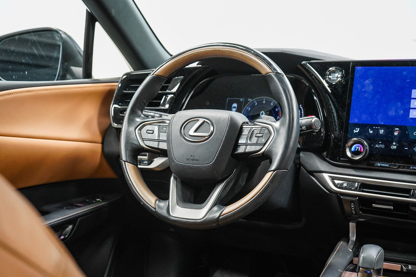 Thumbnail: 2024 Lexus RX - 15