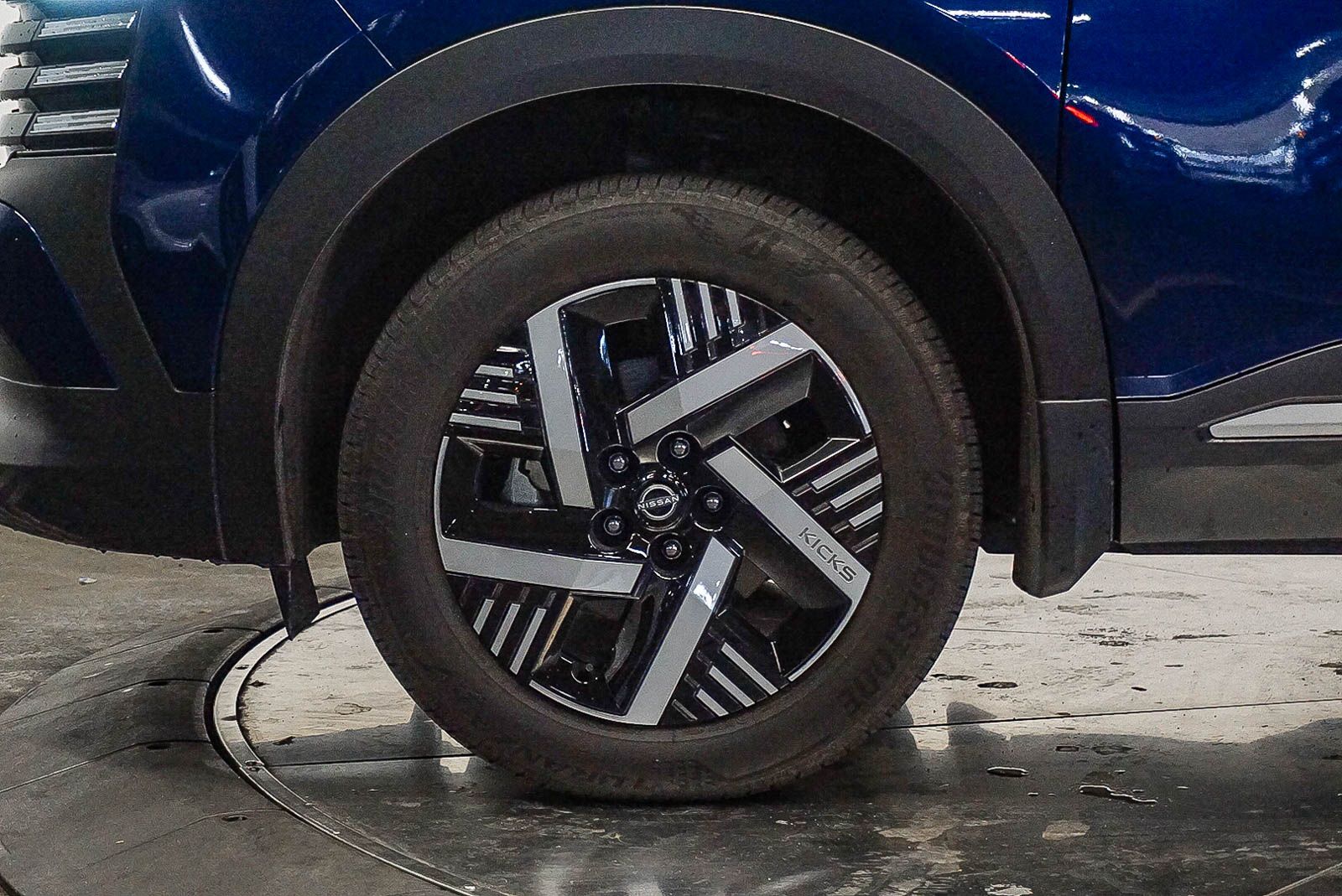 Thumbnail: 2025 Nissan Kicks - 9