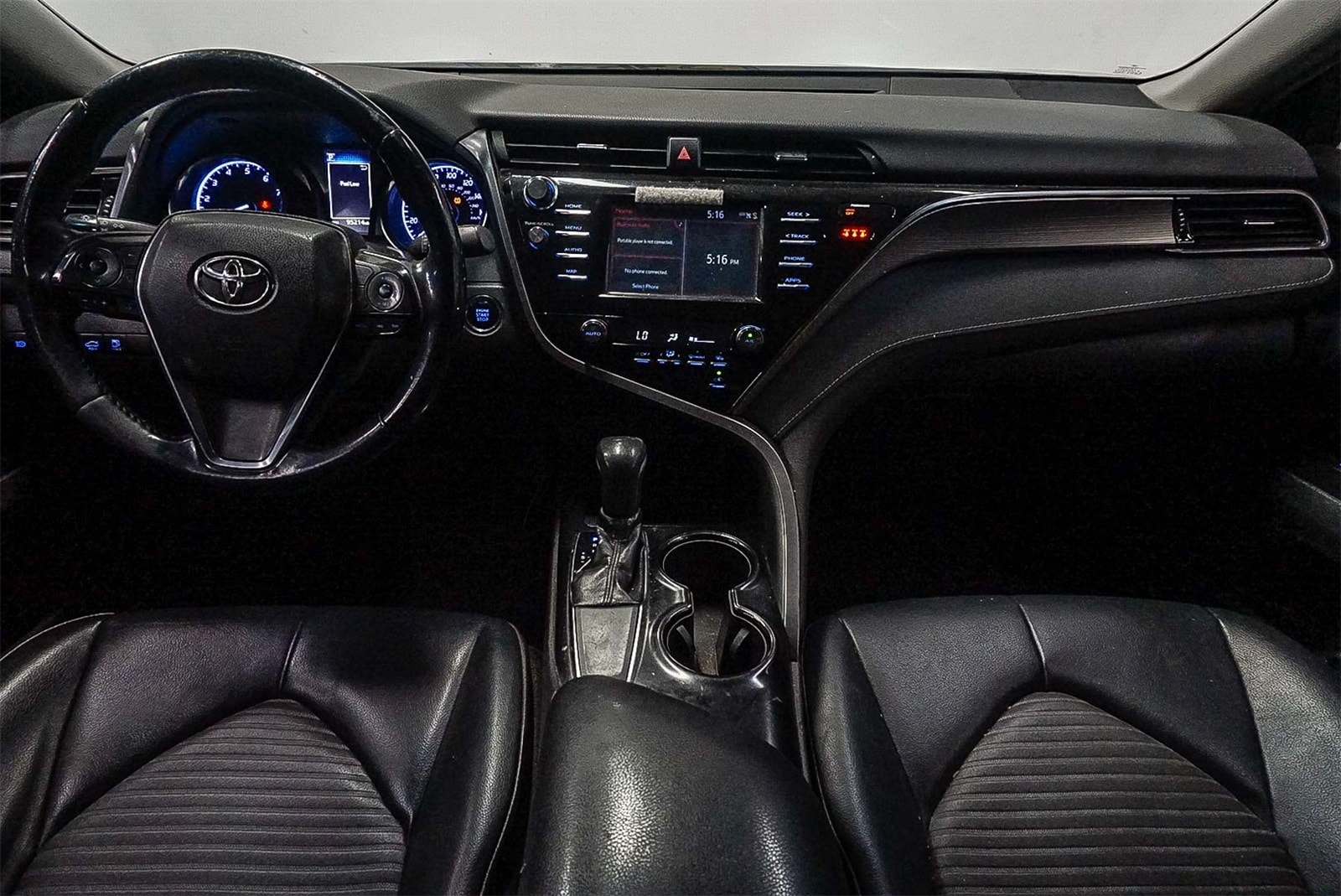 Thumbnail: 2019 Toyota Camry - 11