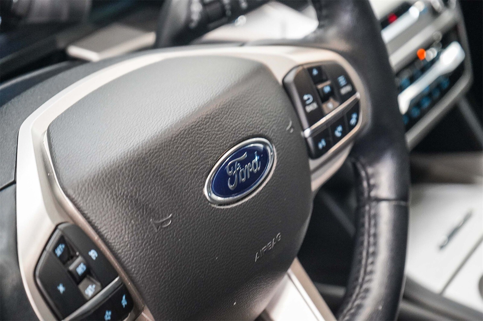 Thumbnail: 2022 Ford Explorer - 20