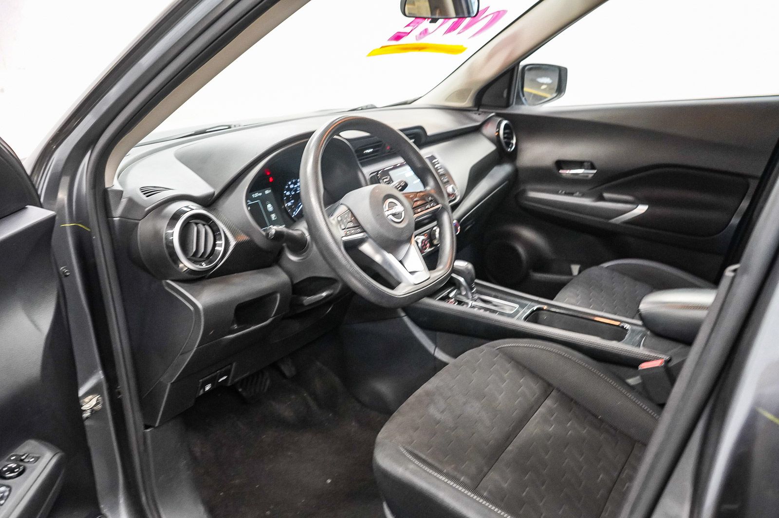 Thumbnail: 2023 Nissan Kicks - 17