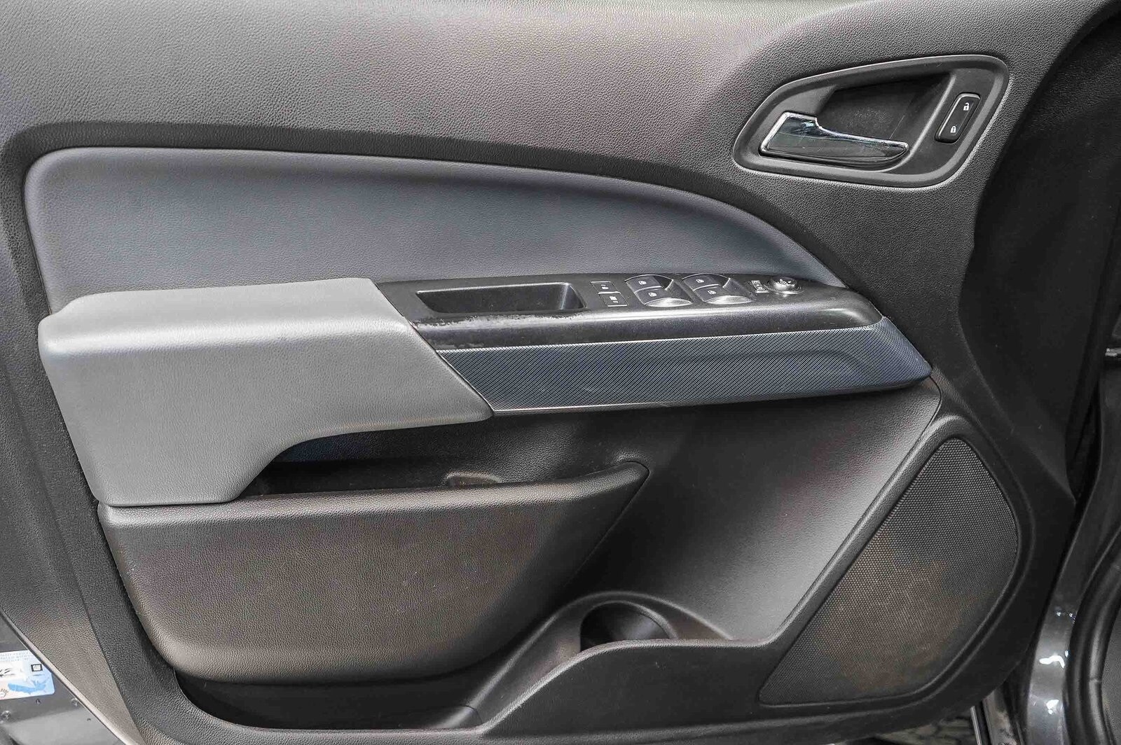 Thumbnail: 2016 Chevrolet Colorado - 17