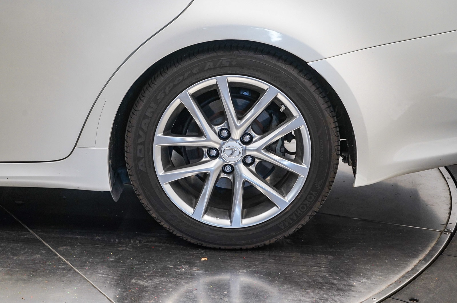 Thumbnail: 2013 Lexus IS - 10