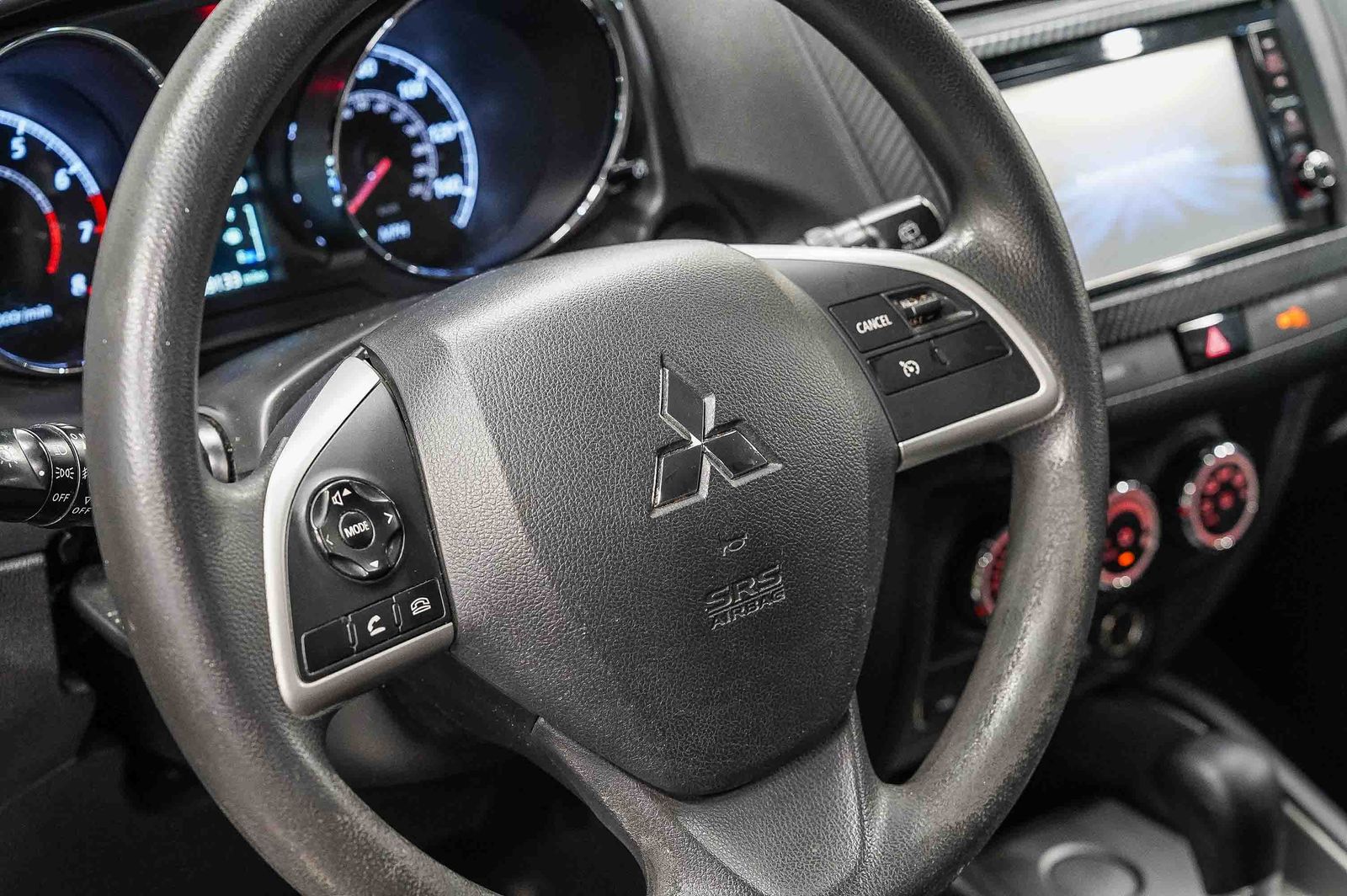Thumbnail: 2018 Mitsubishi Outlander Sport - 20
