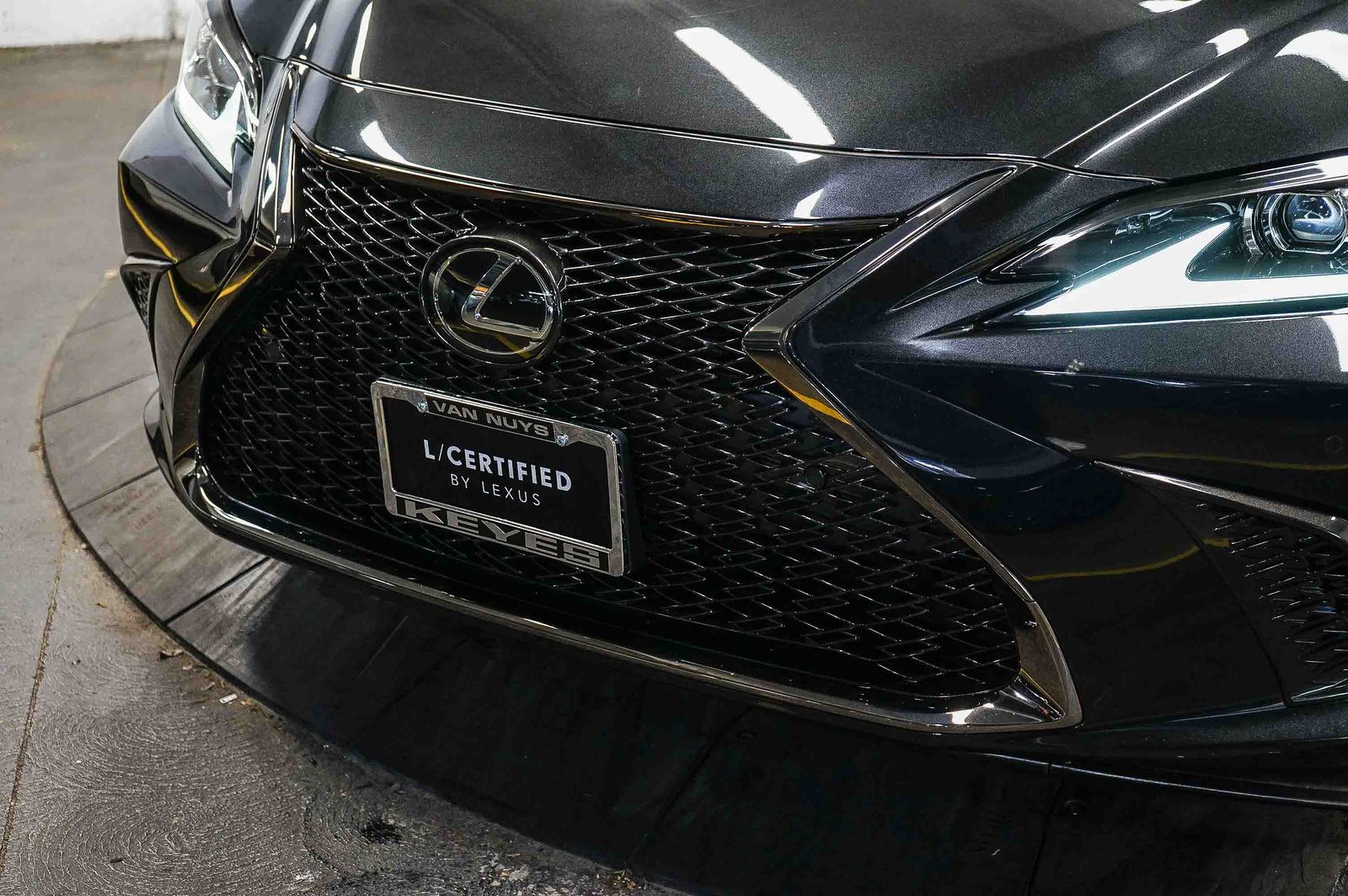 Thumbnail: 2025 Lexus ES - 7