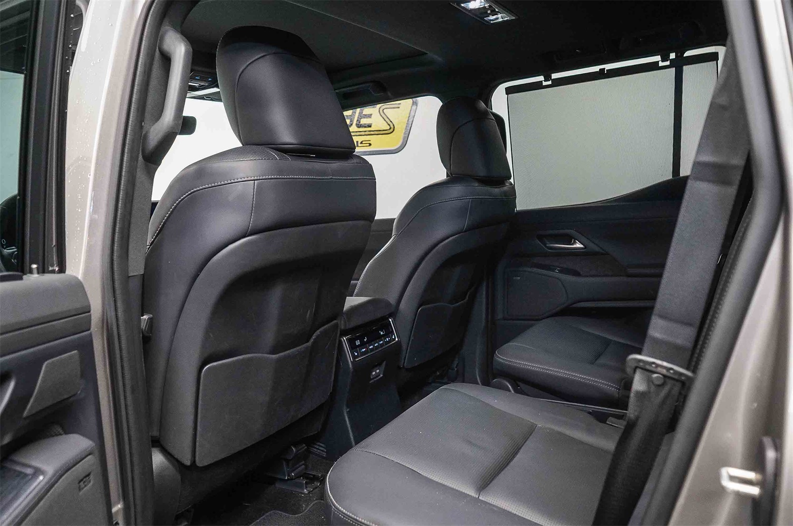 Thumbnail: 2024 Lexus GX - 19