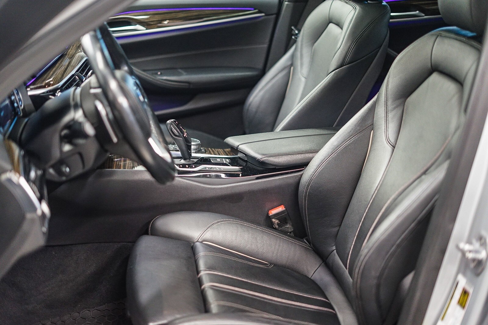 Thumbnail: 2019 BMW 5 Series - 17