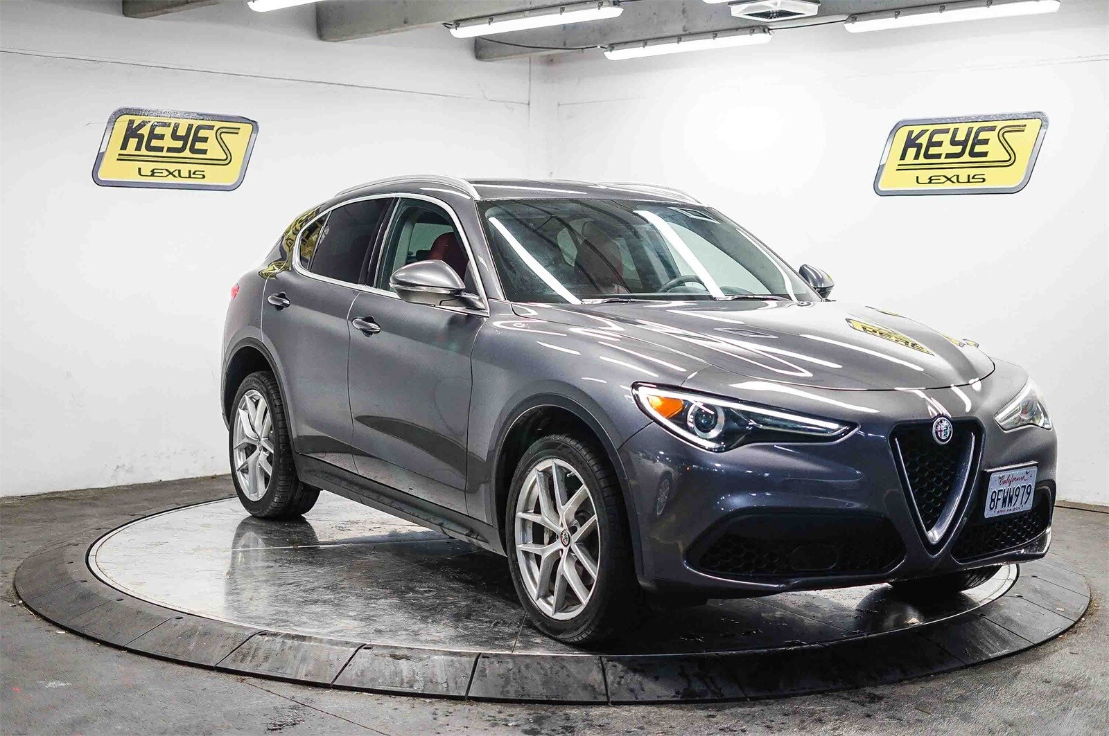 Thumbnail: 2018 Alfa Romeo Stelvio - 5