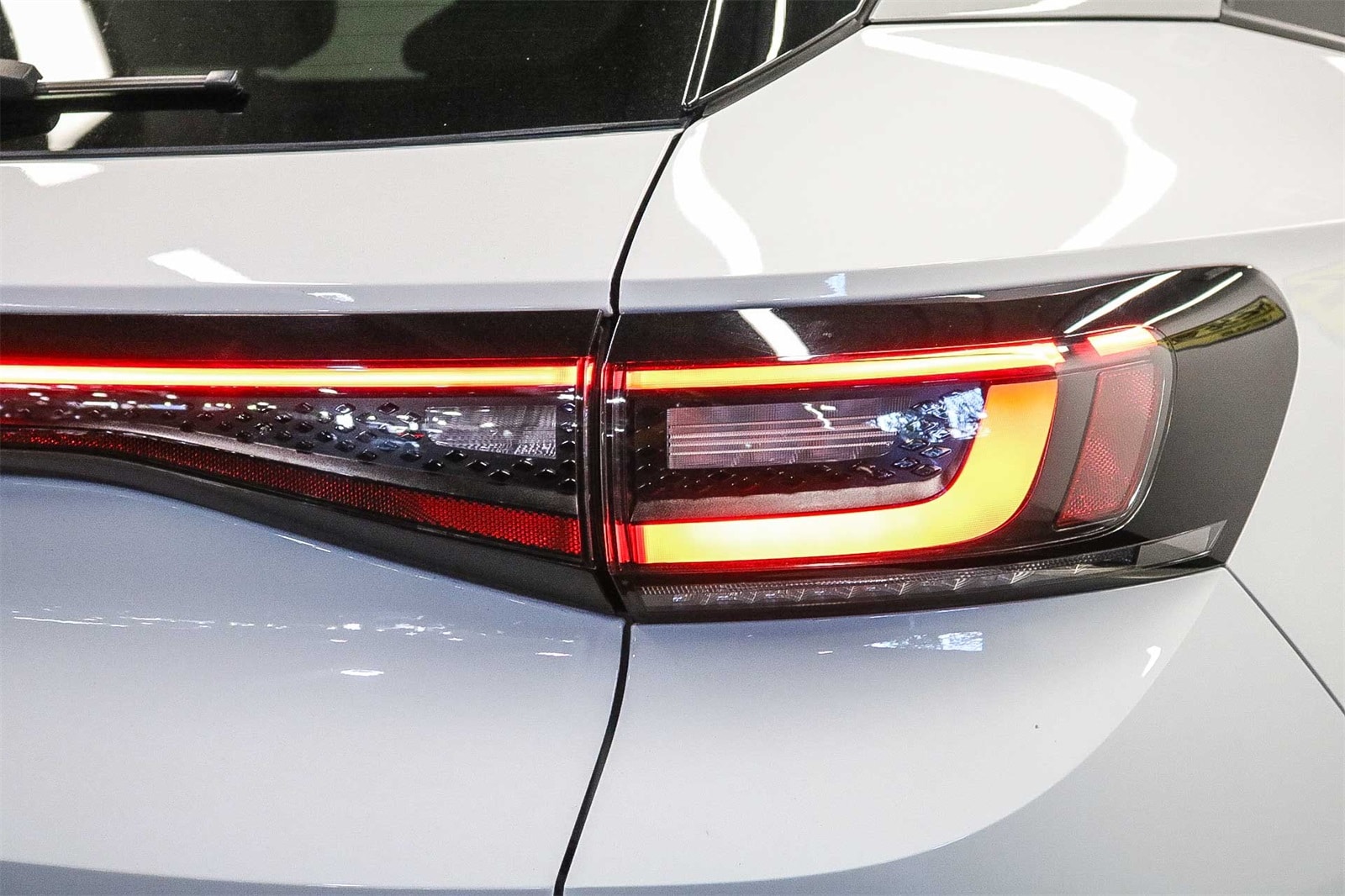 Thumbnail: 2022 Volkswagen ID.4 - 10