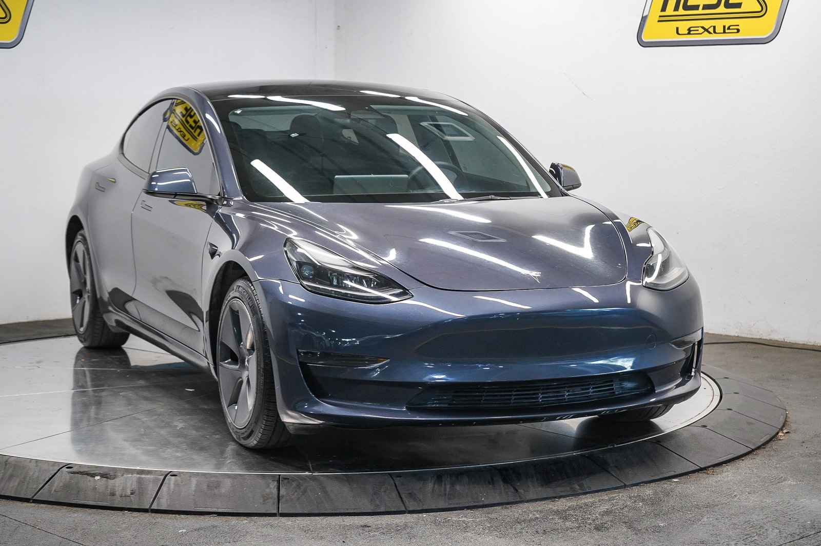 Thumbnail: 2023 Tesla Model 3 - 5
