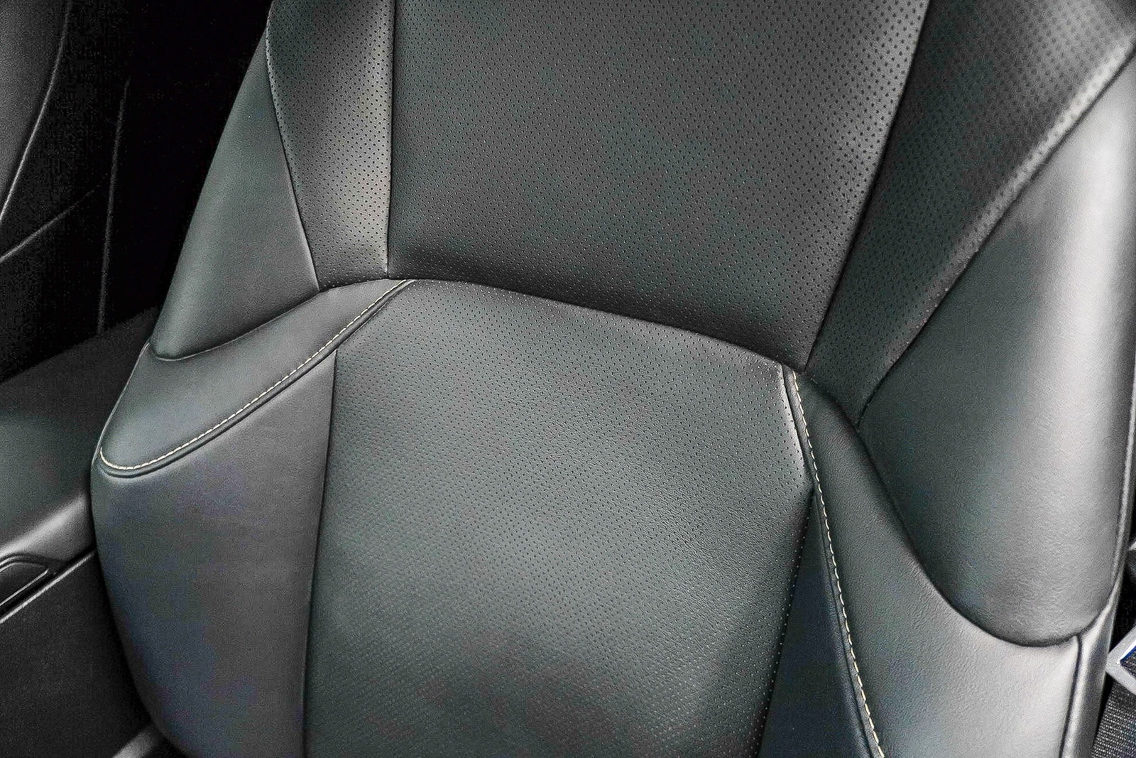 Thumbnail: 2024 Lexus ES - 28