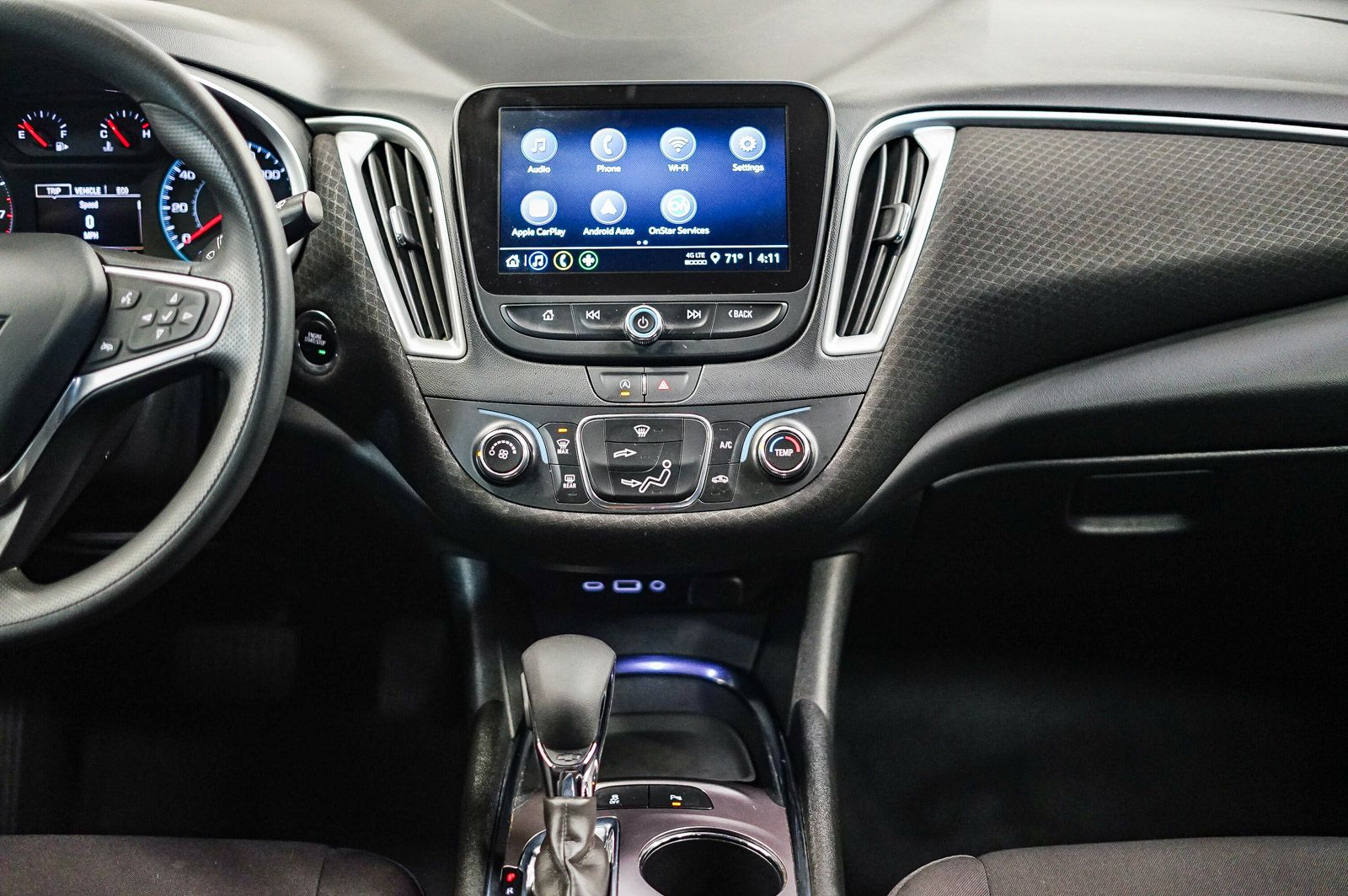 Thumbnail: 2022 Chevrolet Malibu - 12