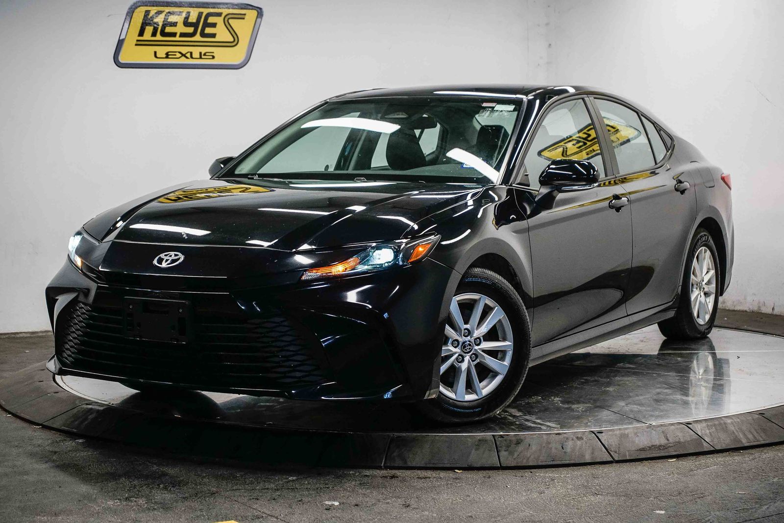 2025 Toyota Camry LE -
                  Van Nuys, CA