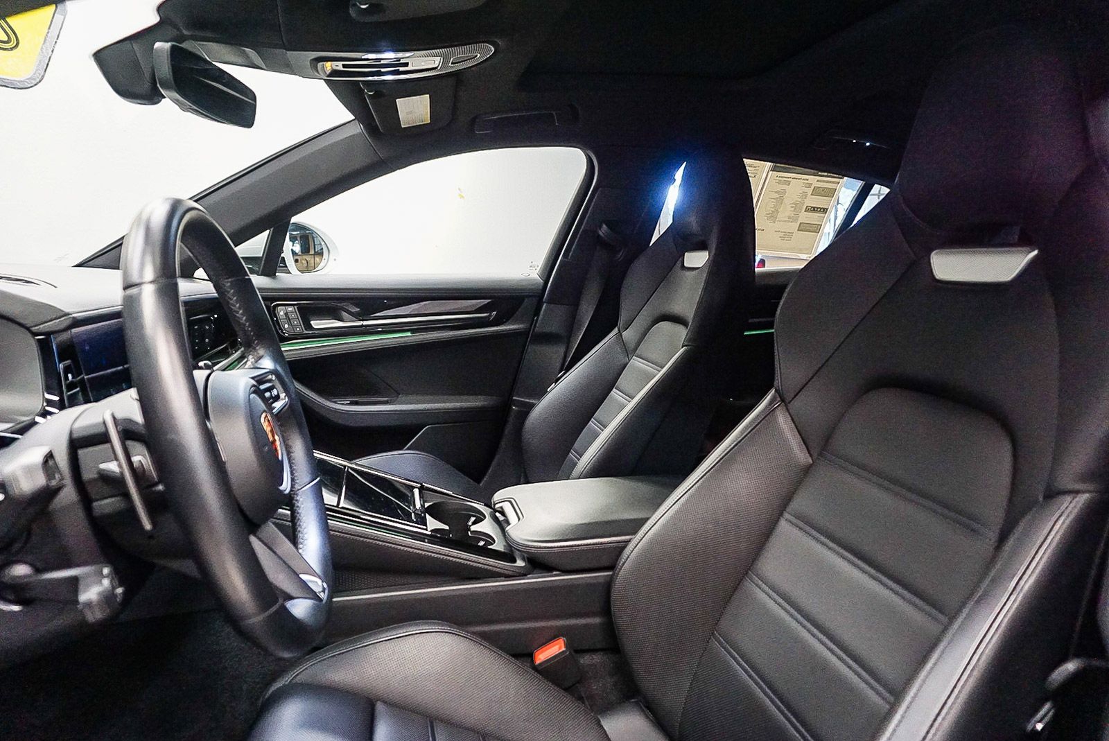 Thumbnail: 2024 Porsche Panamera - 18