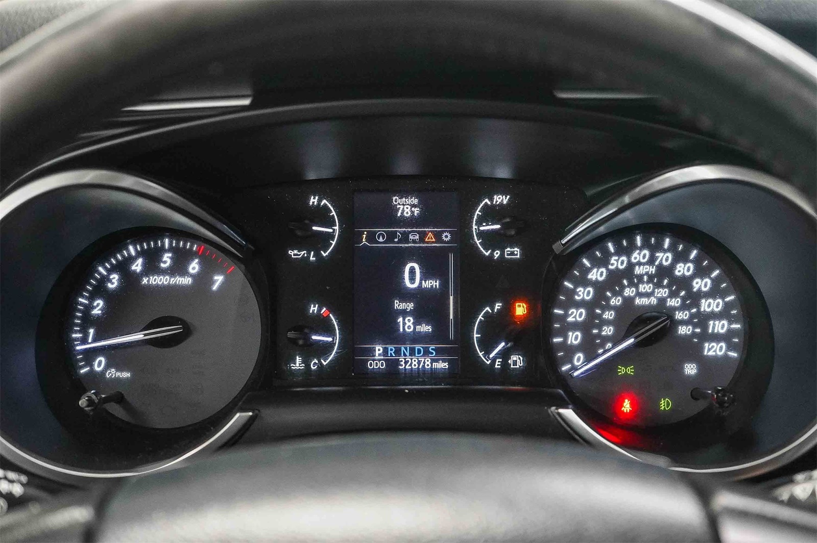 Thumbnail: 2018 Toyota Sequoia - 25