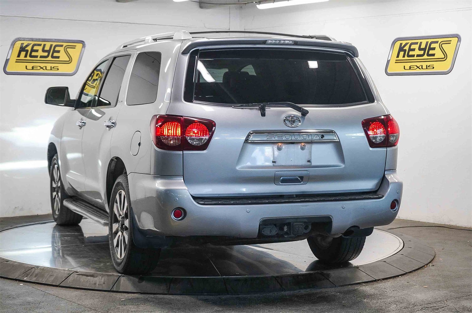 Thumbnail: 2018 Toyota Sequoia - 2