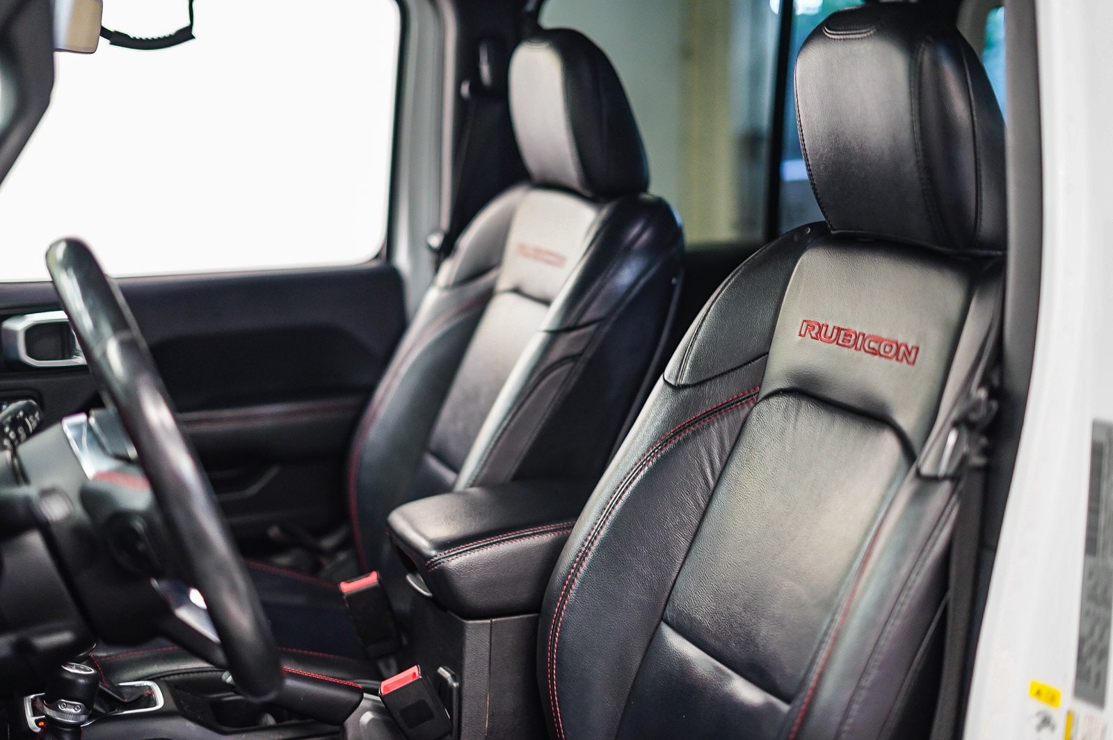 Thumbnail: 2018 Jeep Wrangler - 16