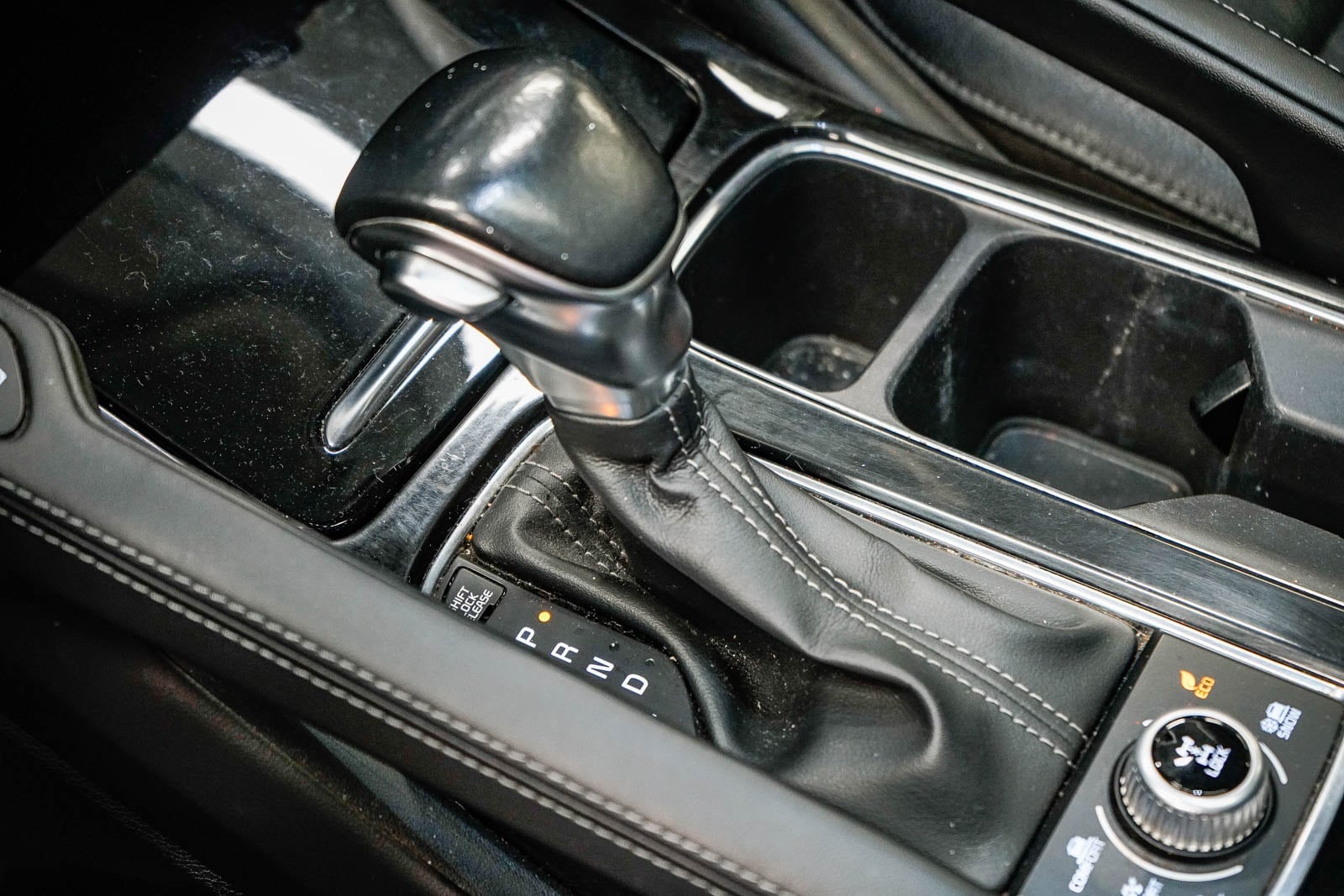 Thumbnail: 2021 Kia Telluride - 22