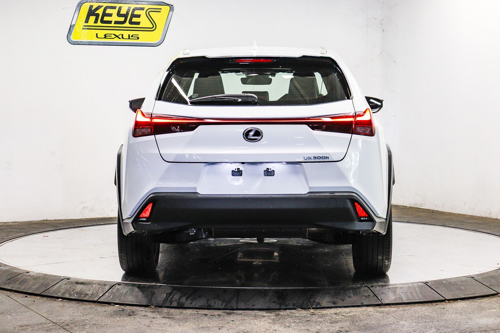 Thumbnail: 2026 Lexus UX - 3