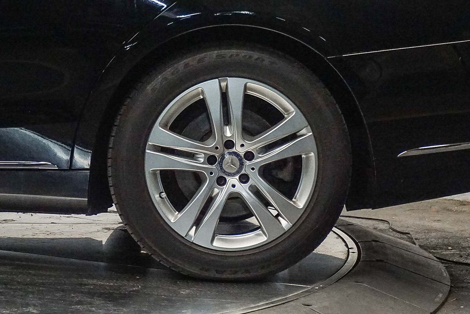 Thumbnail: 2017 Mercedes-Benz S-Class - 10