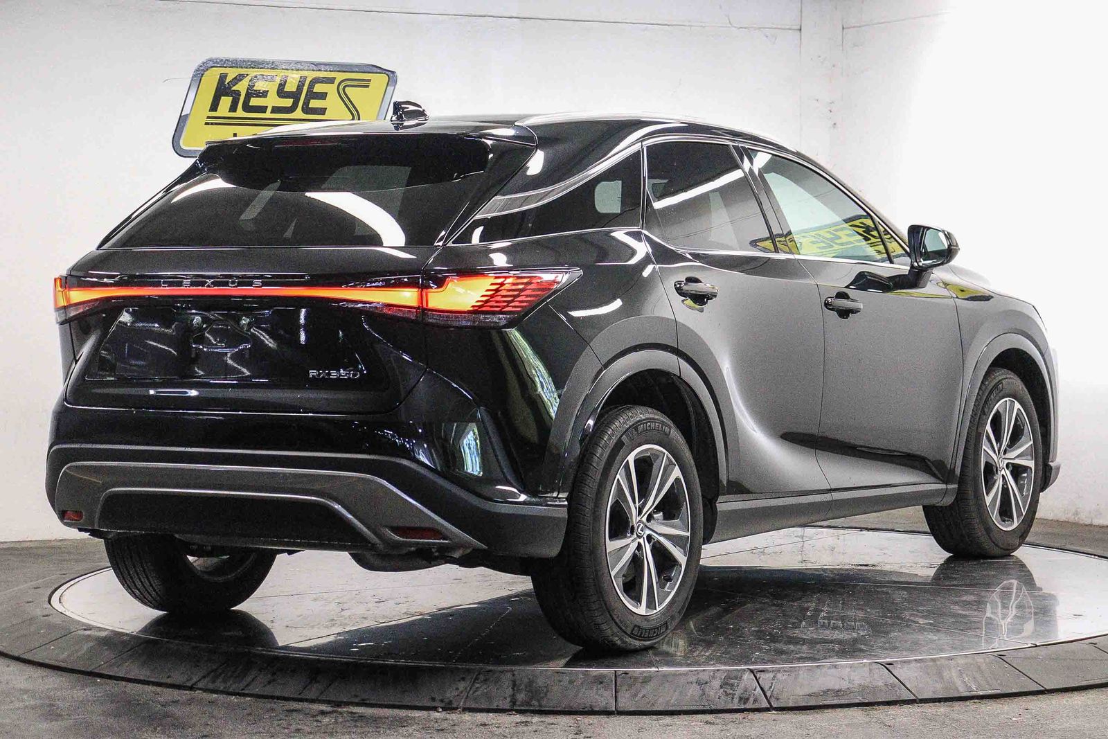 Thumbnail: 2025 Lexus RX - 3