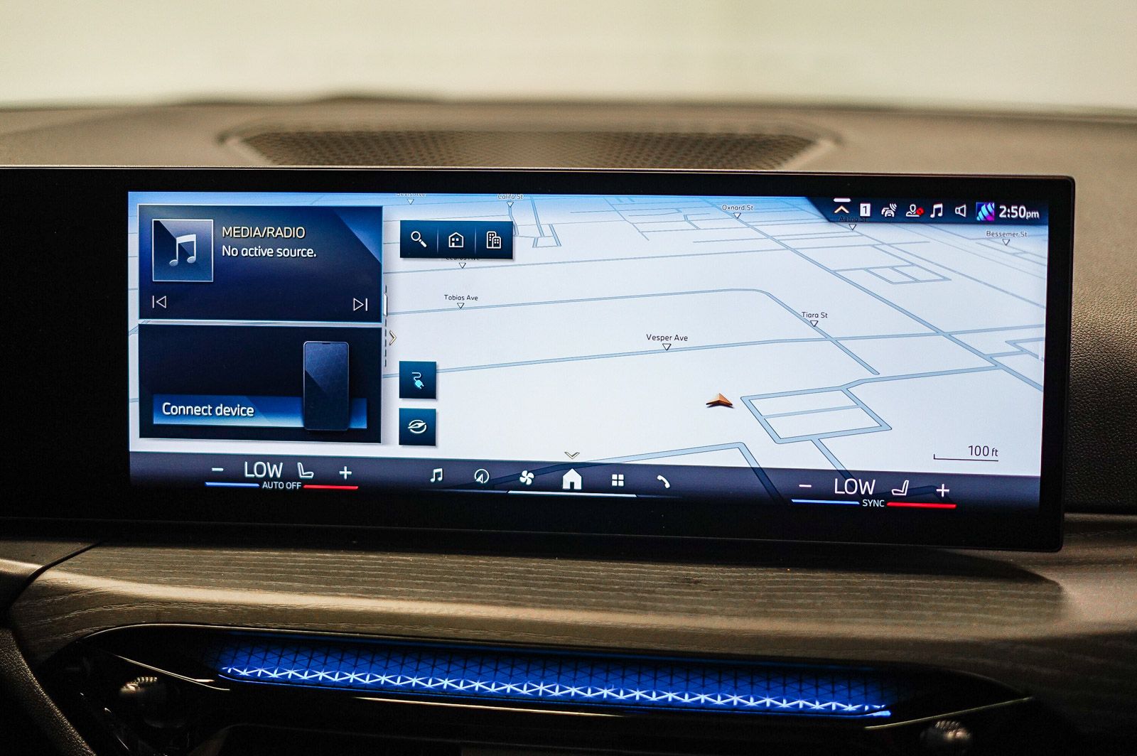 Thumbnail: 2025 BMW i4 - 15