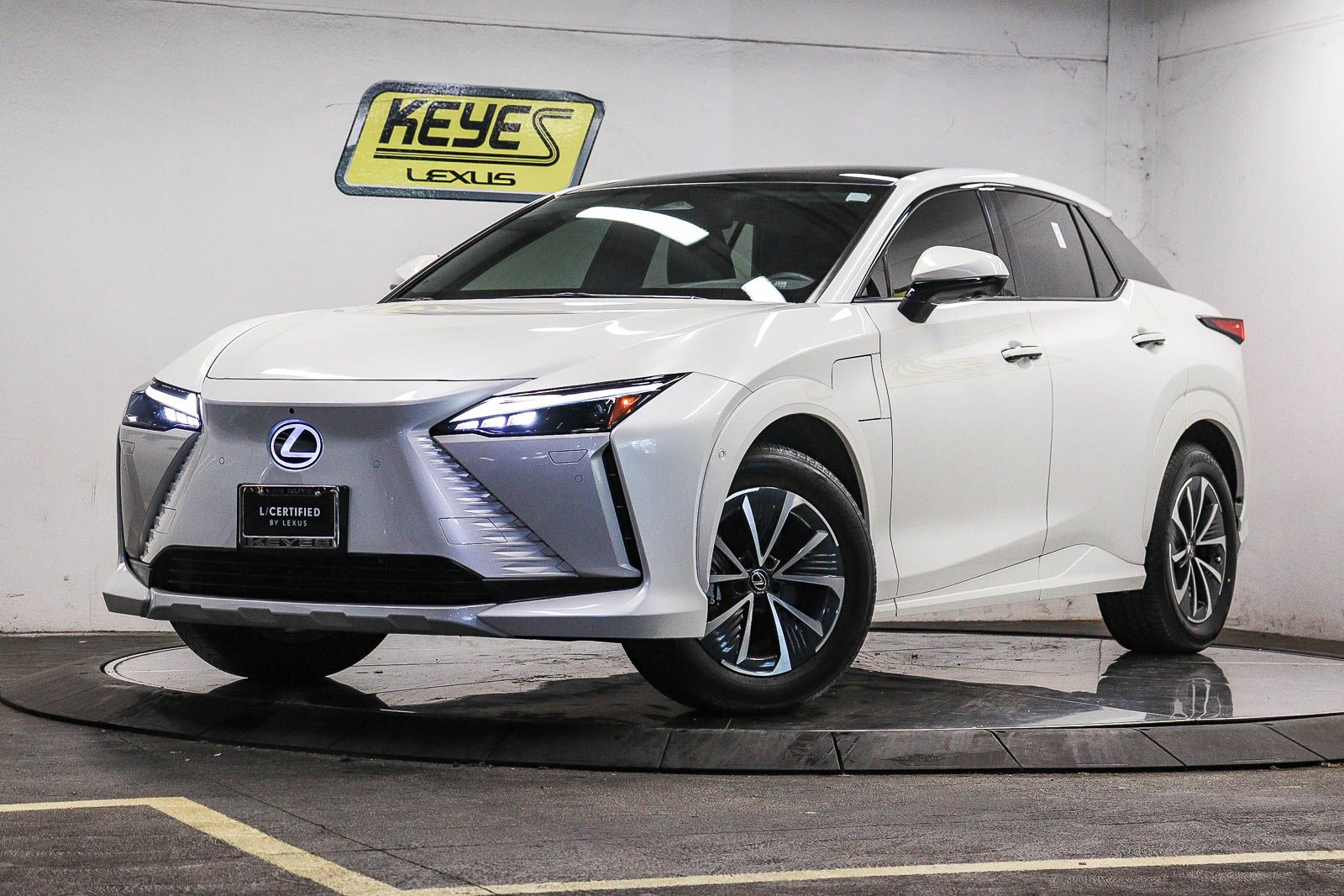 2023 LEXUS RZ 450e