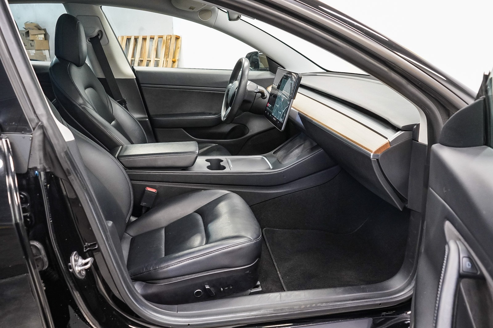 Thumbnail: 2021 Tesla Model 3 - 16