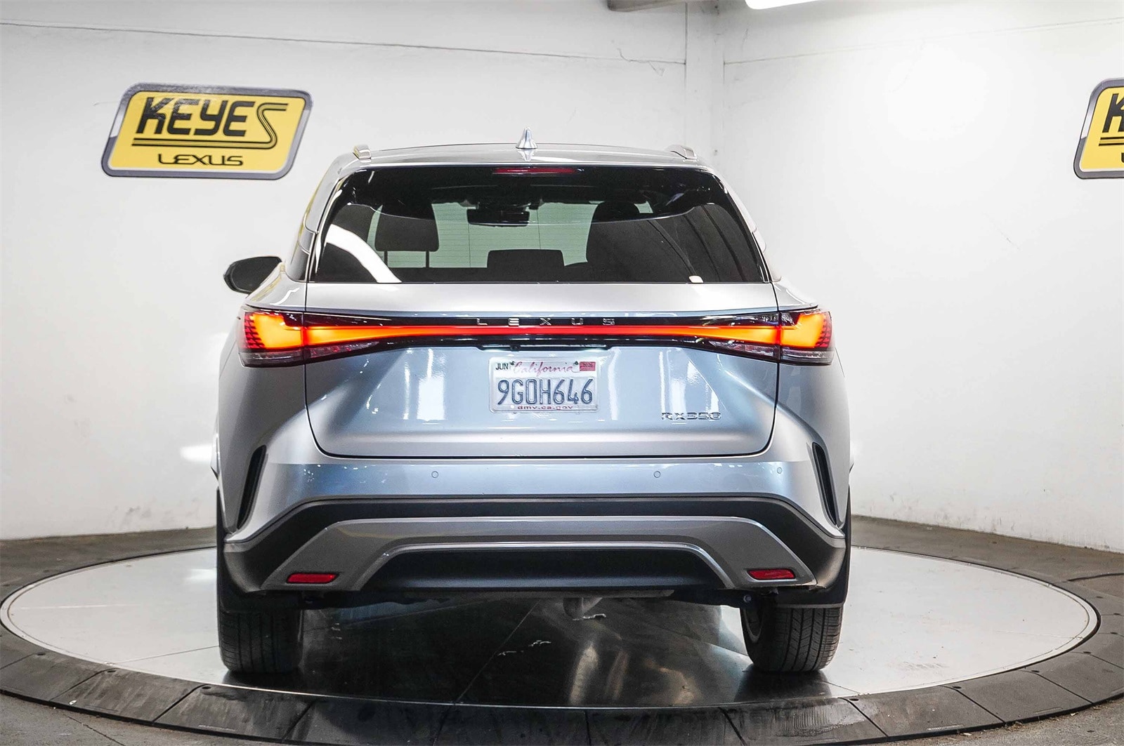 Thumbnail: 2023 Lexus RX - 3