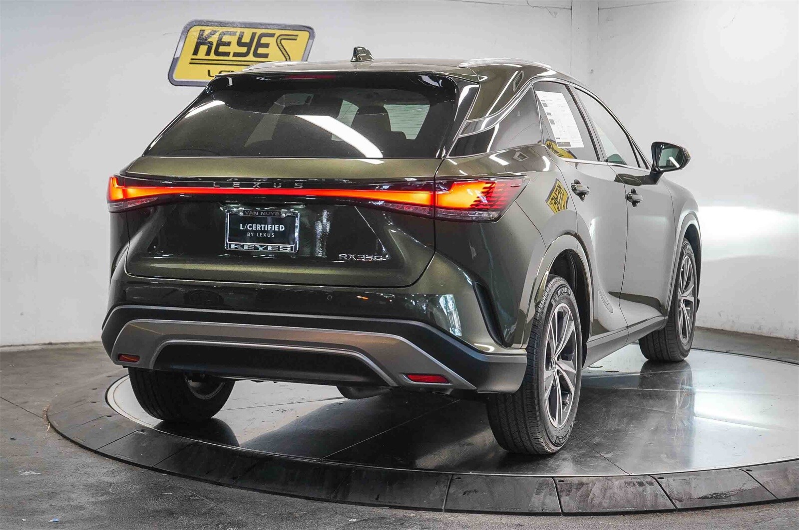 2024 Lexus RX 350 Premium photo 4