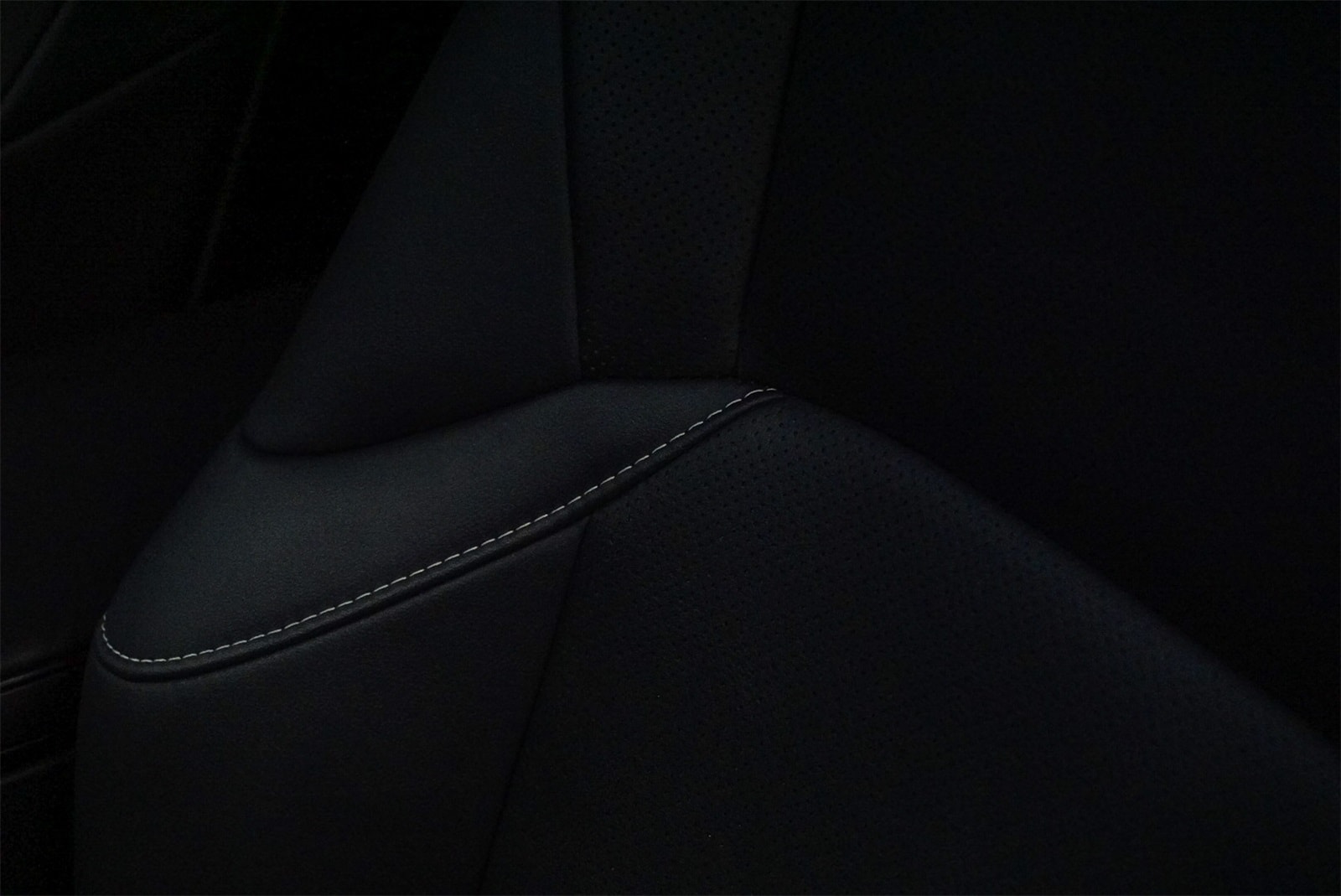 Thumbnail: 2023 Lexus ES - 26