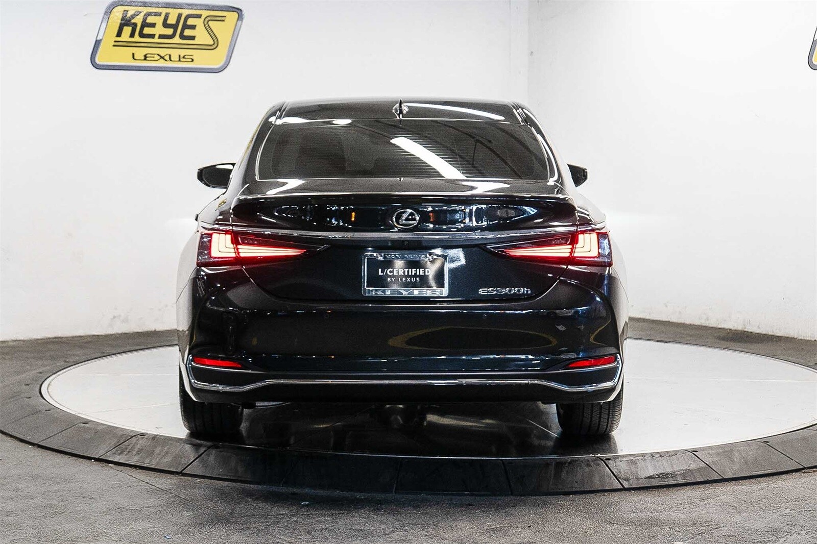 2024 Lexus ES 300h Premium photo 3