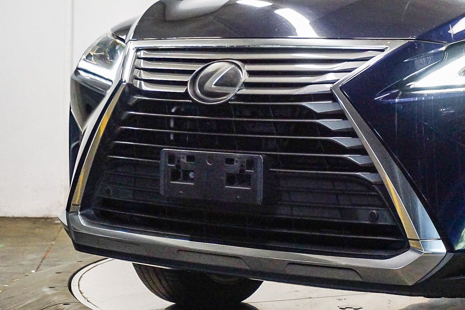 Thumbnail: 2018 Lexus RX - 8