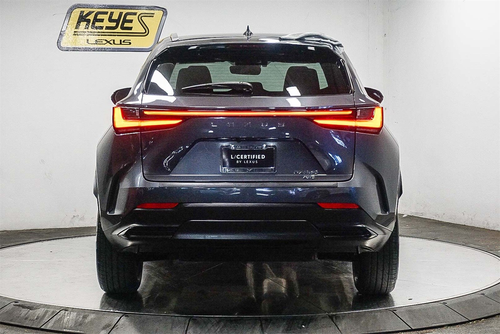 2024 Lexus NX 350 Premium photo 3