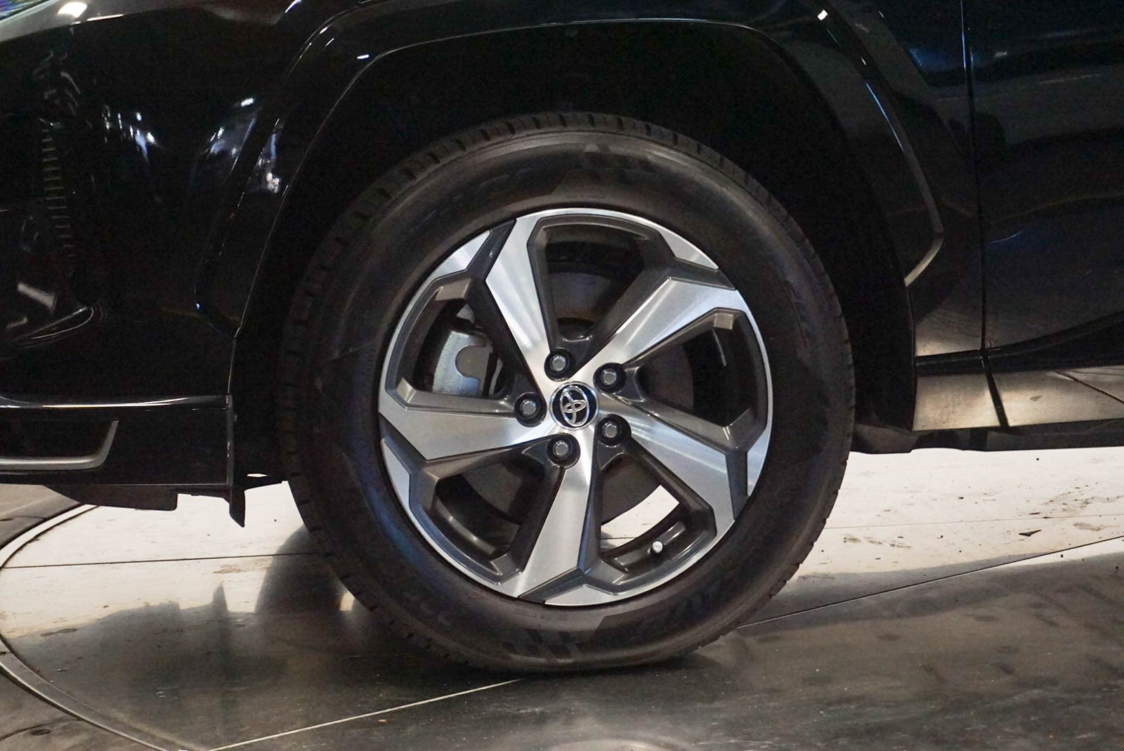 Thumbnail: 2024 Toyota RAV4 - 9