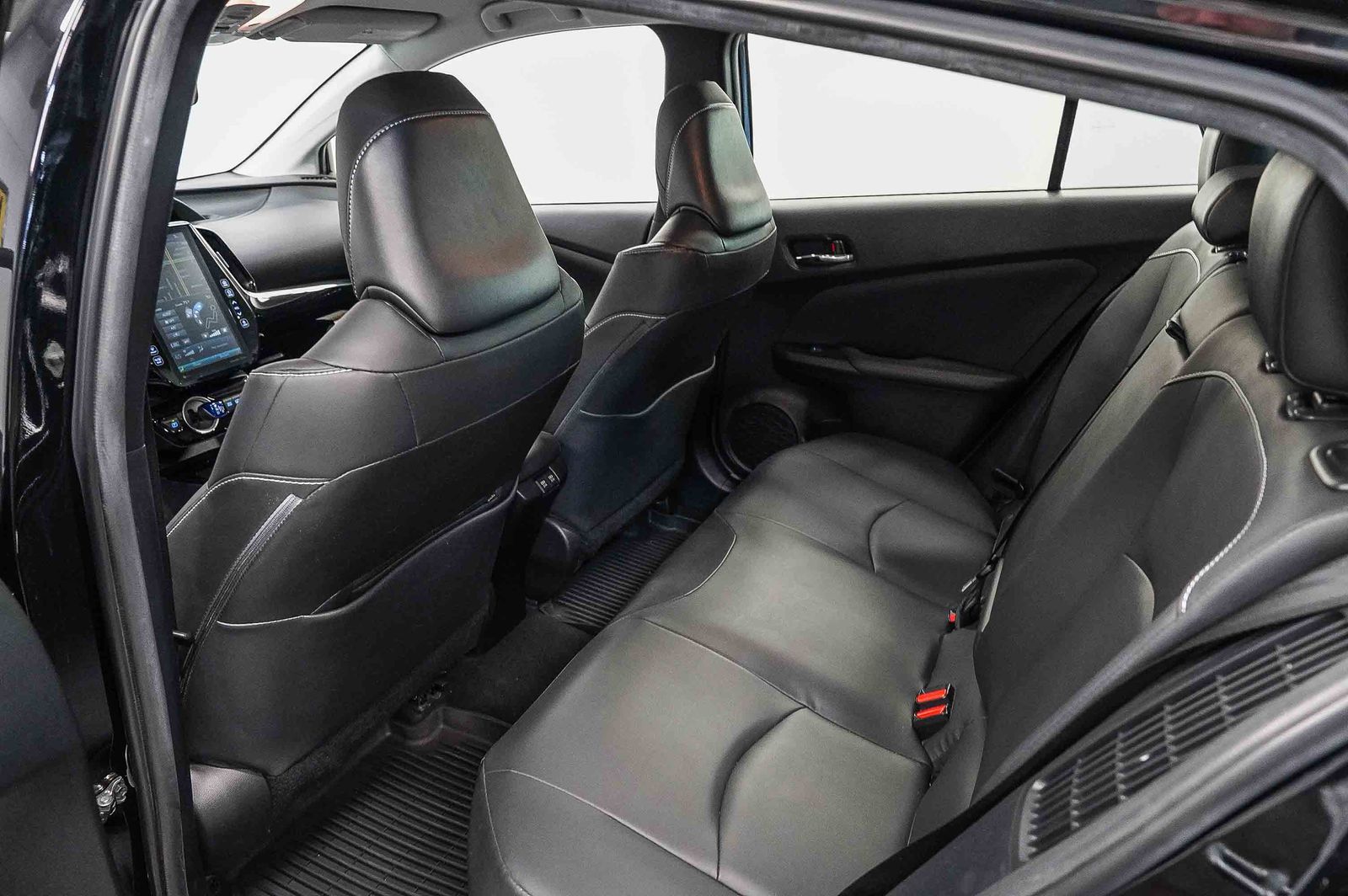 Thumbnail: 2021 Toyota Prius Prime - 18