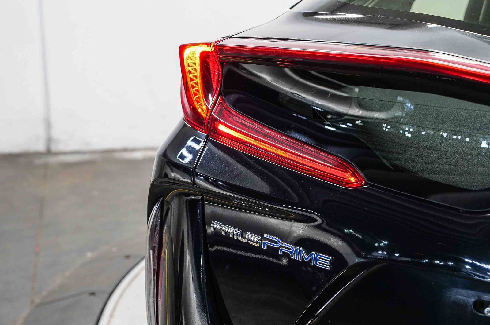 Thumbnail: 2021 Toyota Prius Prime - 11